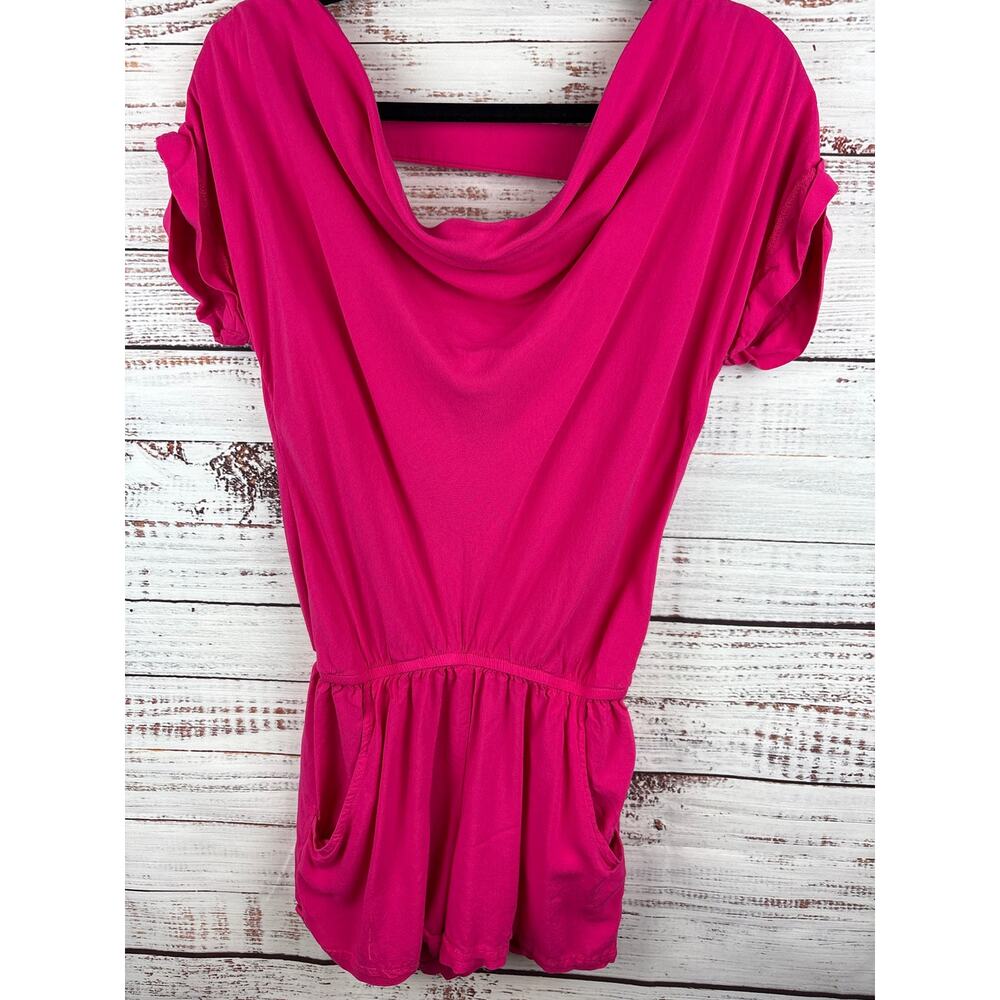 Womens Arden B Fuchsia Pink Romper Shorts Back Cut Out Casual Boho Rayon Sz XS